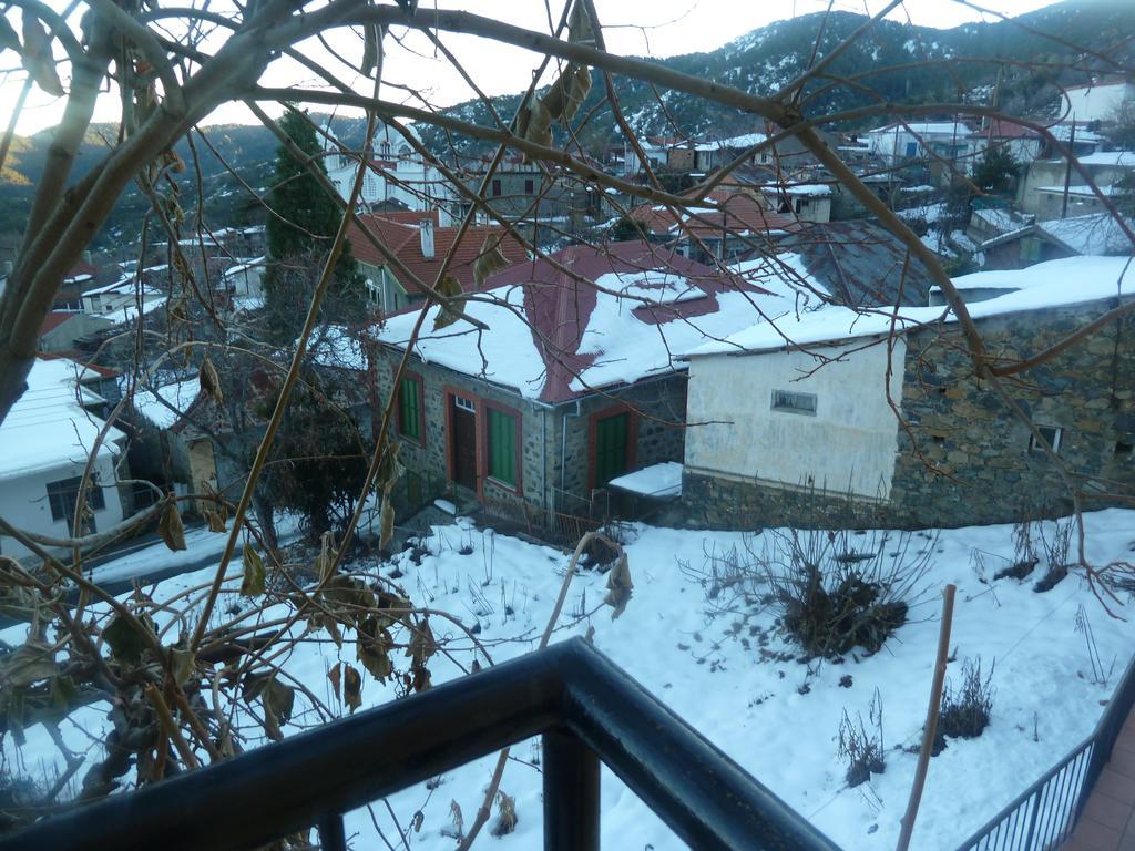 Capuralli Hotel Pedhoulas Extérieur photo